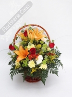 Cesta de flores con lilium, rosas, gerberas