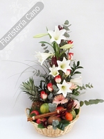 Cesta de frutas con flores