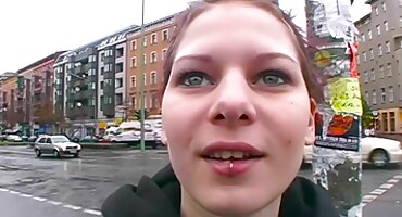 sex lananhxinhyeu Thư ký cho ông chủ một đánh đòn trong văn phòng. jav gái xinh